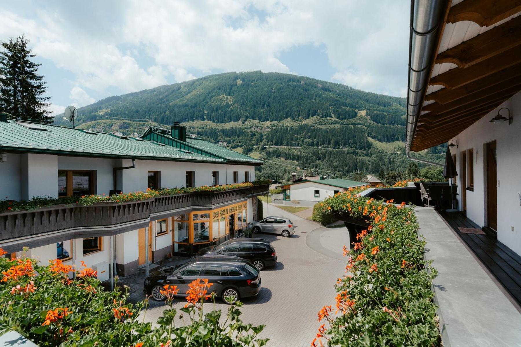 Ferienwohnungen Badbruckerweg- Bad Gastein Bagian luar foto